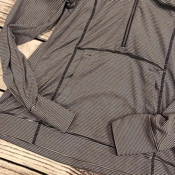 ATHLETA | Stripe Navy 3/4 zip Pullover Size Small - Picture 3 of 8